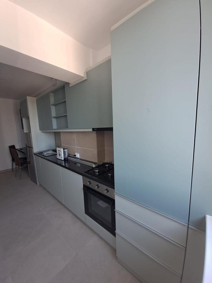 Happy Rental Apartments 2 Крайова Екстер'єр фото