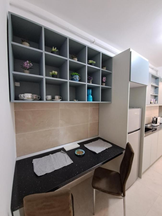 Happy Rental Apartments 2 Крайова Екстер'єр фото