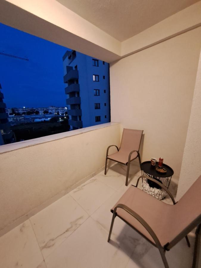 Happy Rental Apartments 2 Крайова Екстер'єр фото